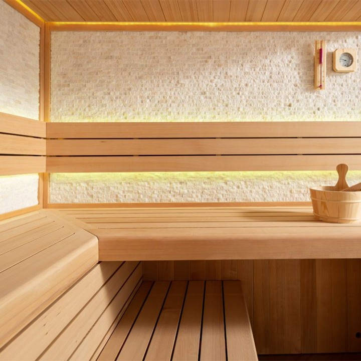 Finská sauna EAGO AWT B1601XL hemlock 250×250 9 kW EOS Bi-O Cubo