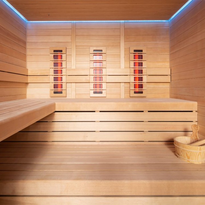 Finská sauna EAGO AWT E1612A-IR hemlock 220×200 9 kW Cilindro