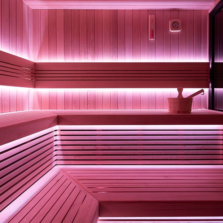 Zahradní sauna EAGO AWT Saunahaus THE CUBE X6 hemlock 300×235 12 kW EOS Cubo