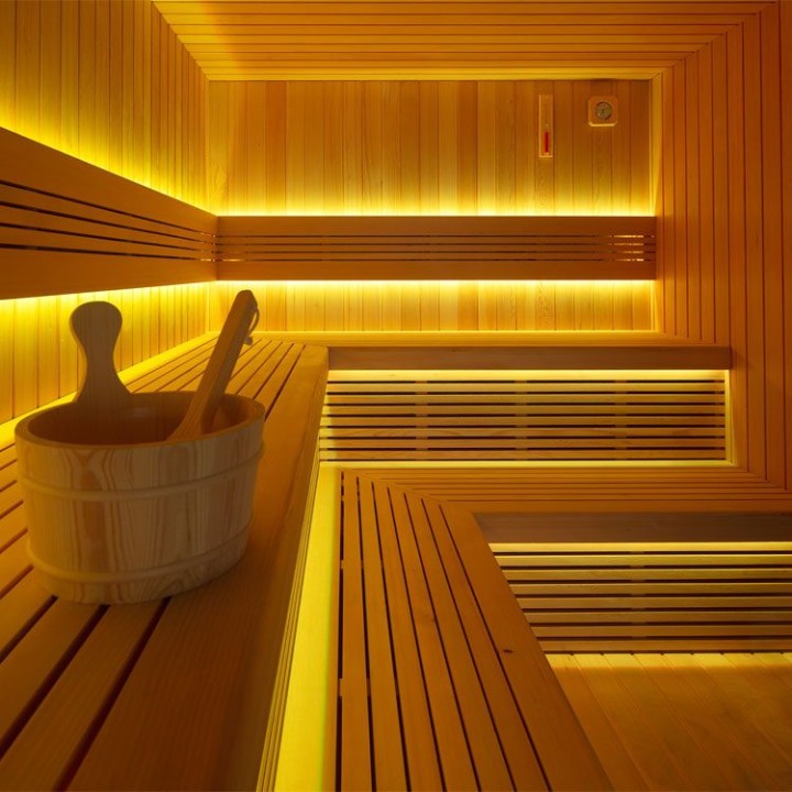 Zahradní sauna EAGO AWT Saunahaus THE CUBE X7-L hemlock 300×235 bez kamen