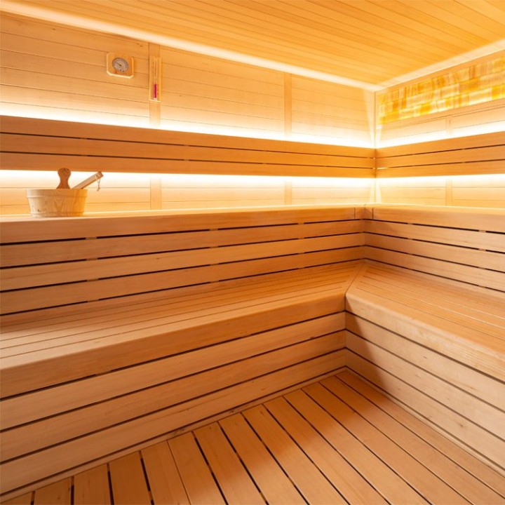 Finská sauna EAGO AWT E1620A hemlock 400×300 15,8 kW Virta