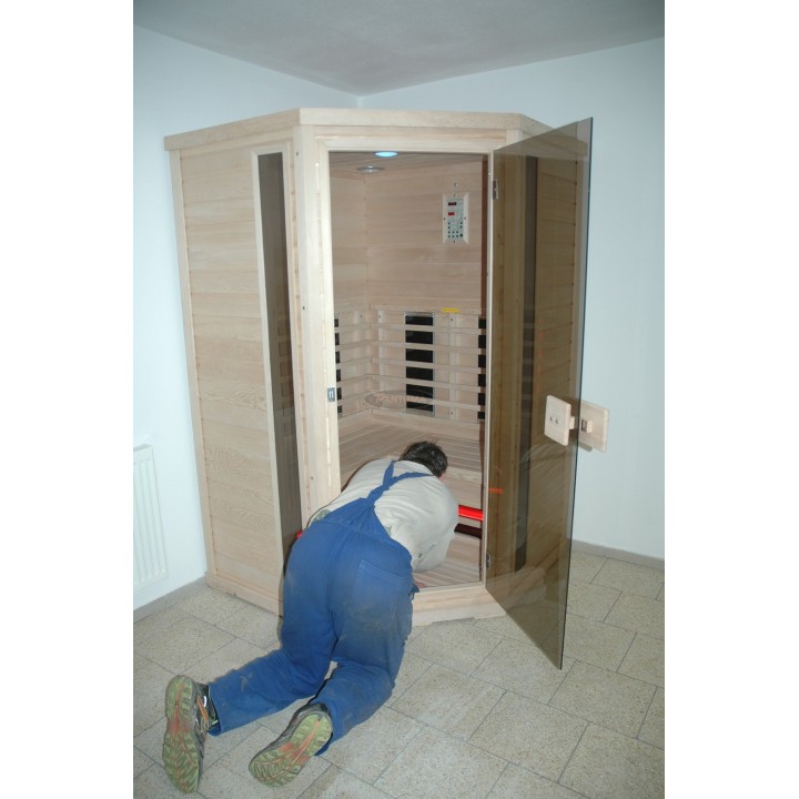 Infračervená sauna EXCLUSIVE THREE B / červený cedr 130x130x200cm pro 3 osoby